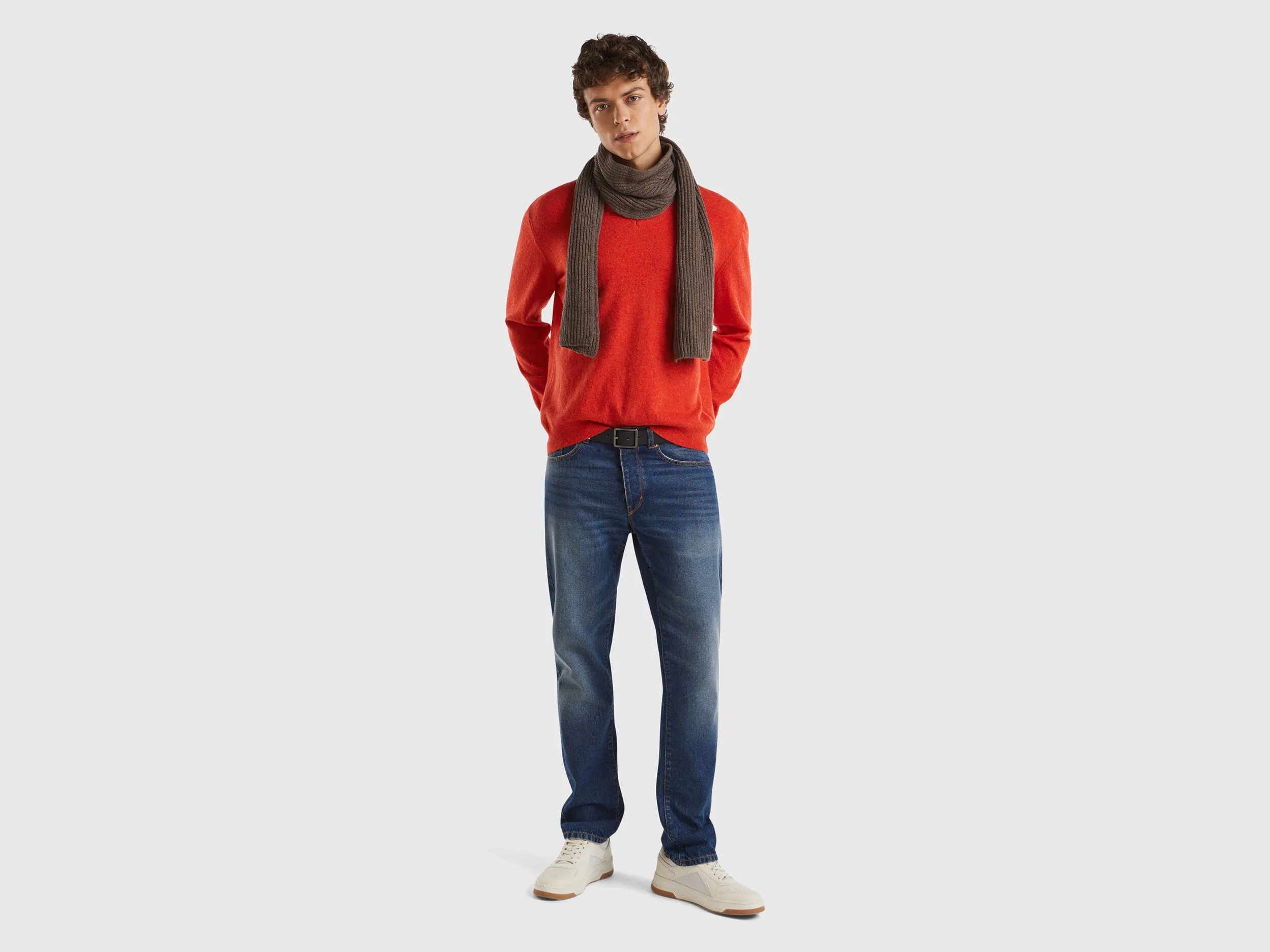 Marl orange V-neck sweater in pure Merino wool - Orange | Benetton