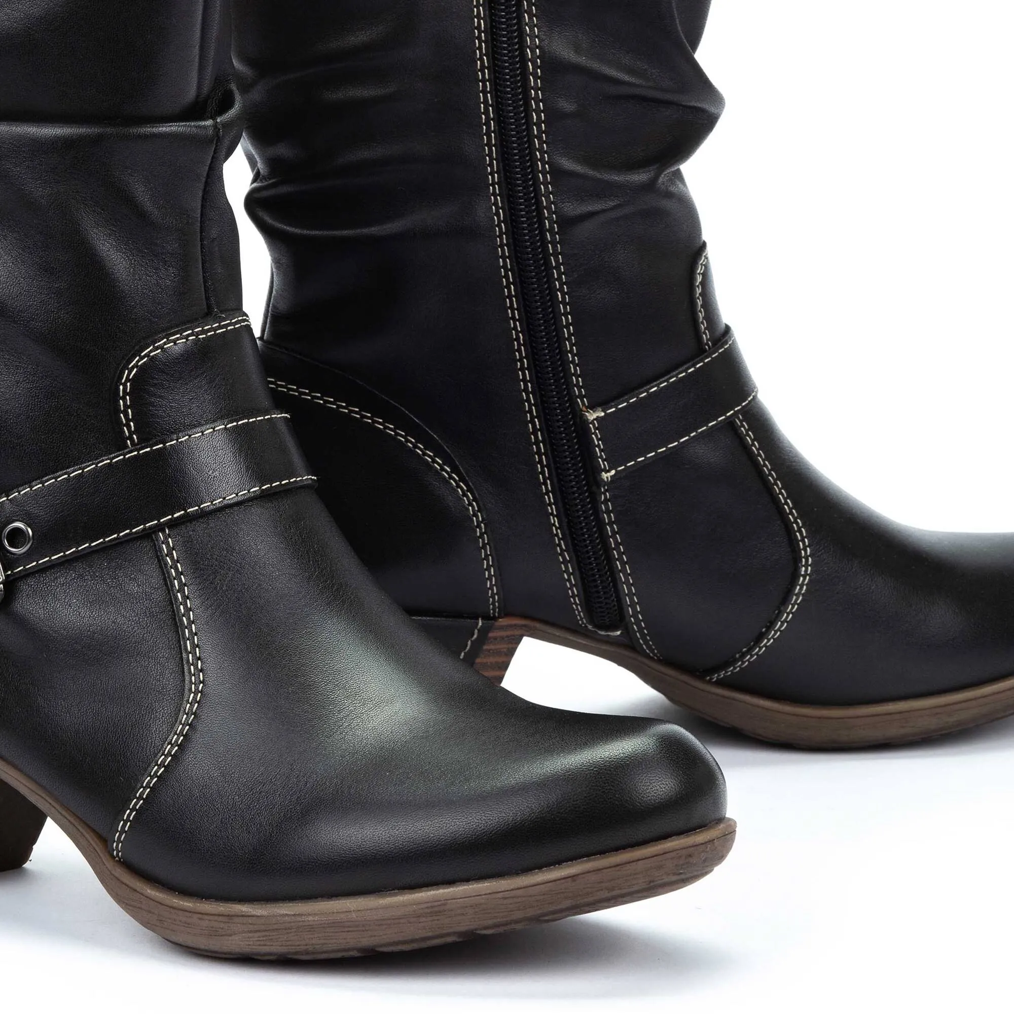 ROTTERDAM Ankle boots with buckle