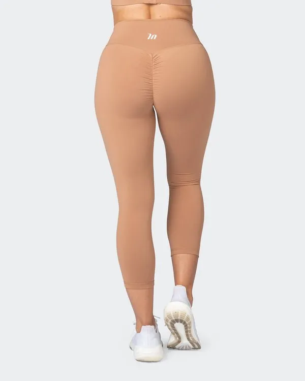 Signature Scrunch 7/8 Leggings - Cashew