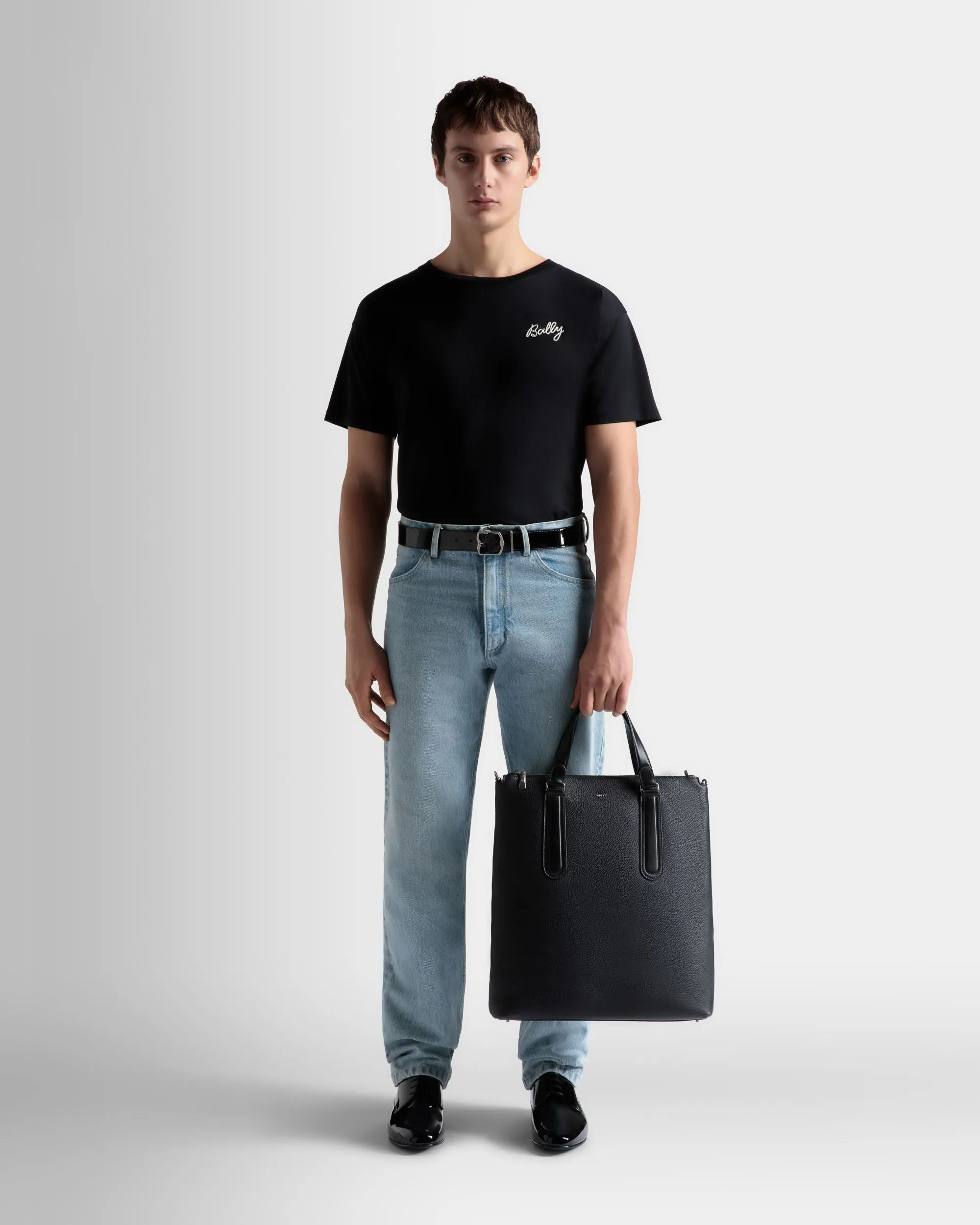 Spin Tote in Black Grained Leather 