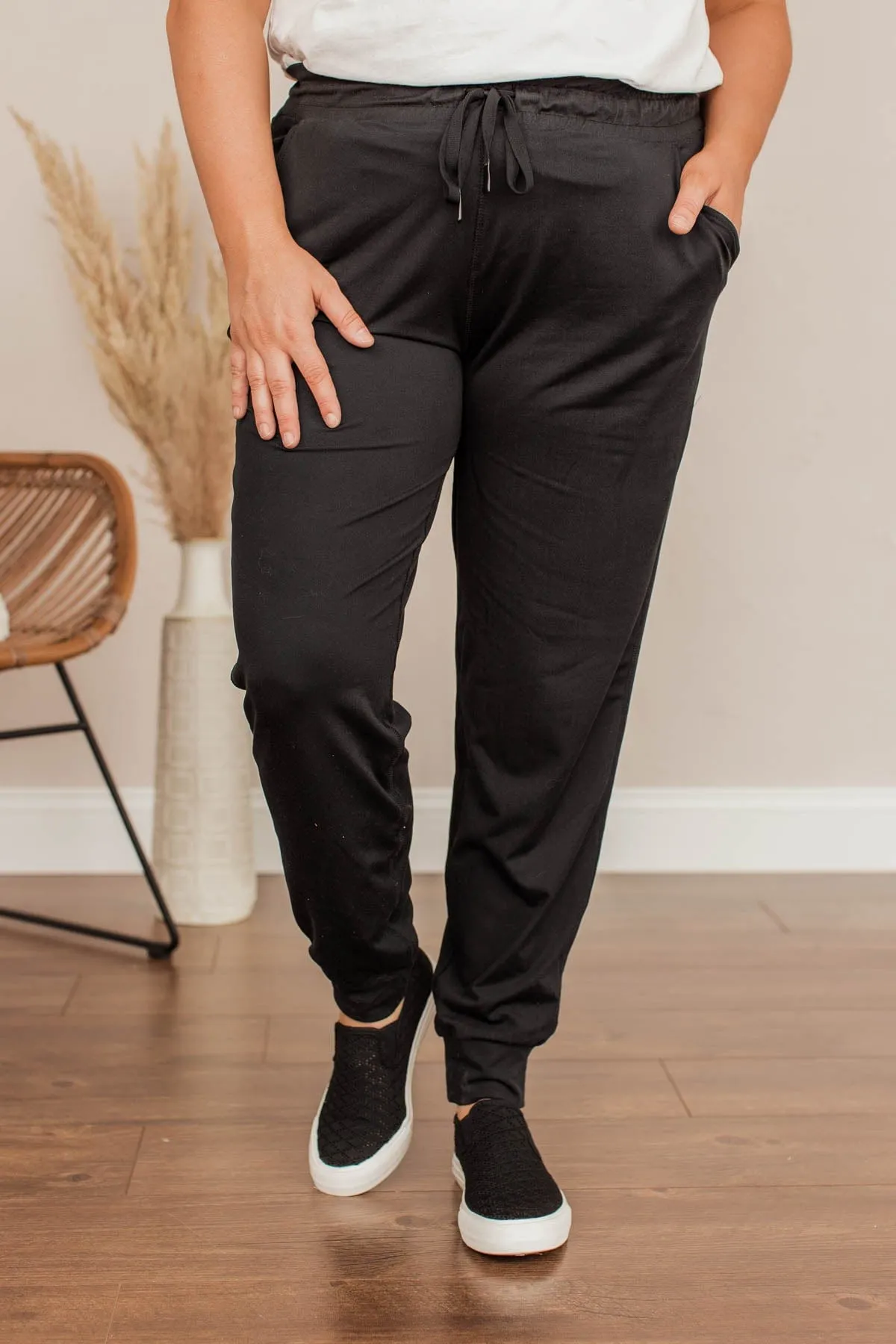 Thread & Supply All The Rage Joggers- Black