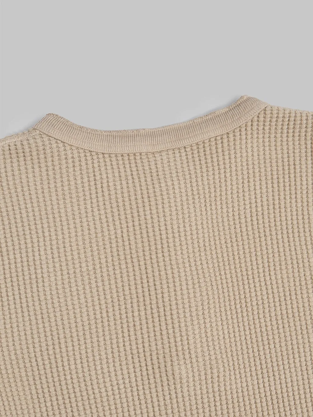 UES Thermal Big Waffle Henley T-Shirt Beige