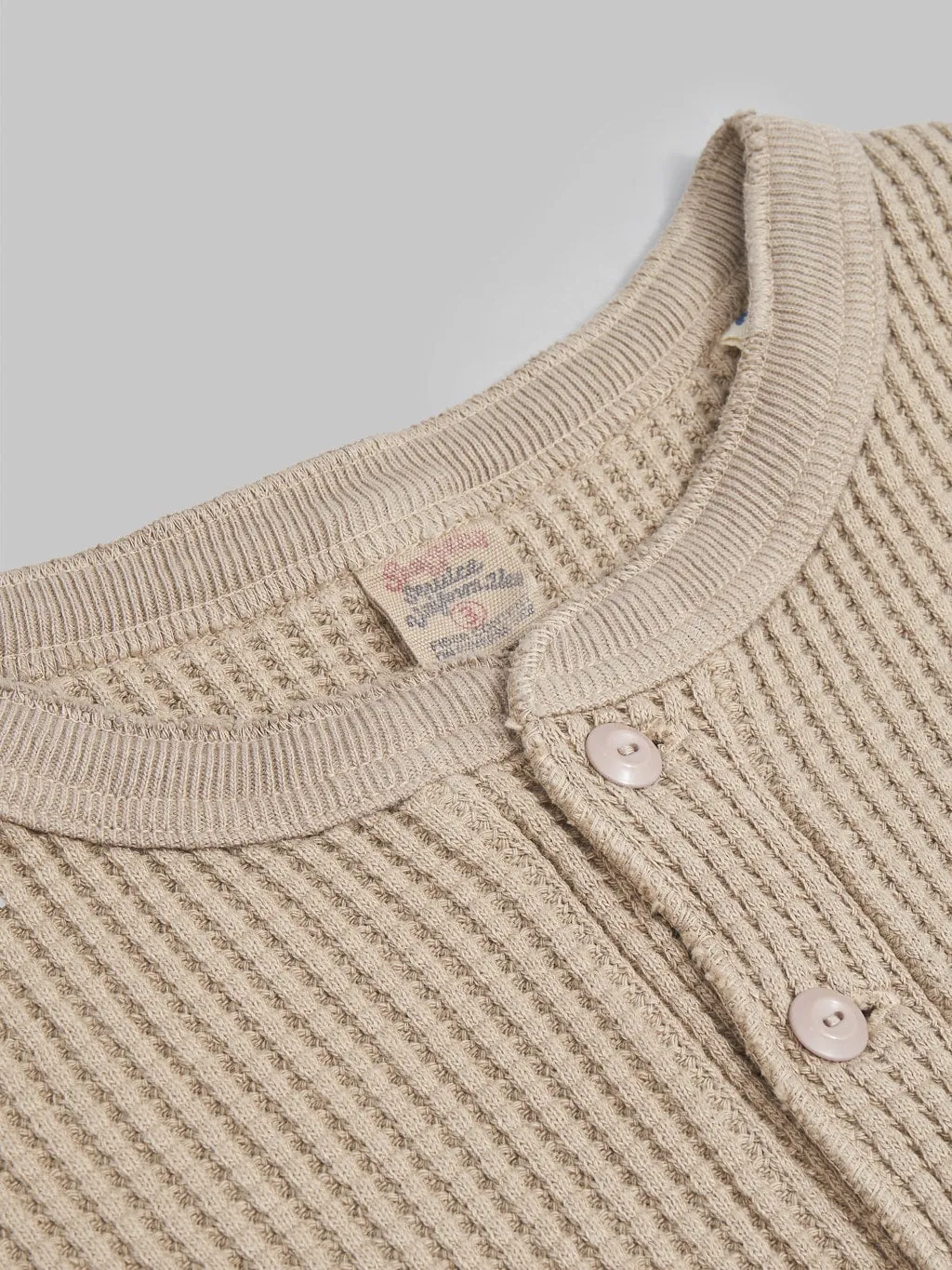 UES Thermal Big Waffle Henley T-Shirt Beige