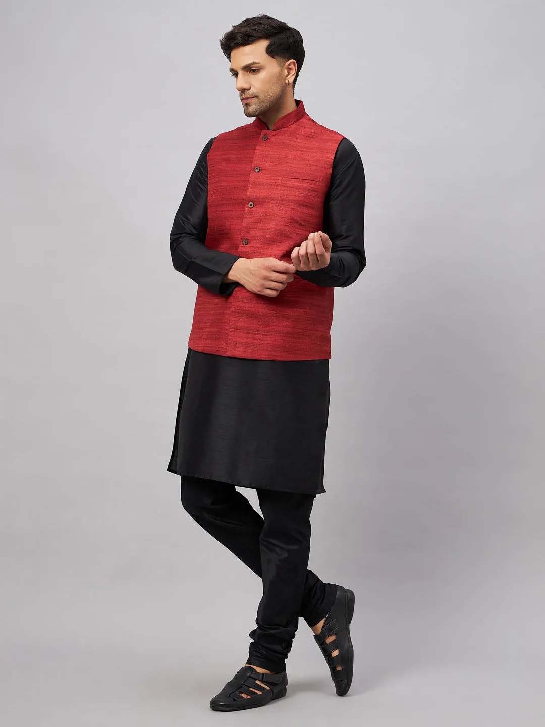 VM By VASTRAMAY Men's Maroon Jacket With Black Solid Silk Blend Kurta and Pyjama Set